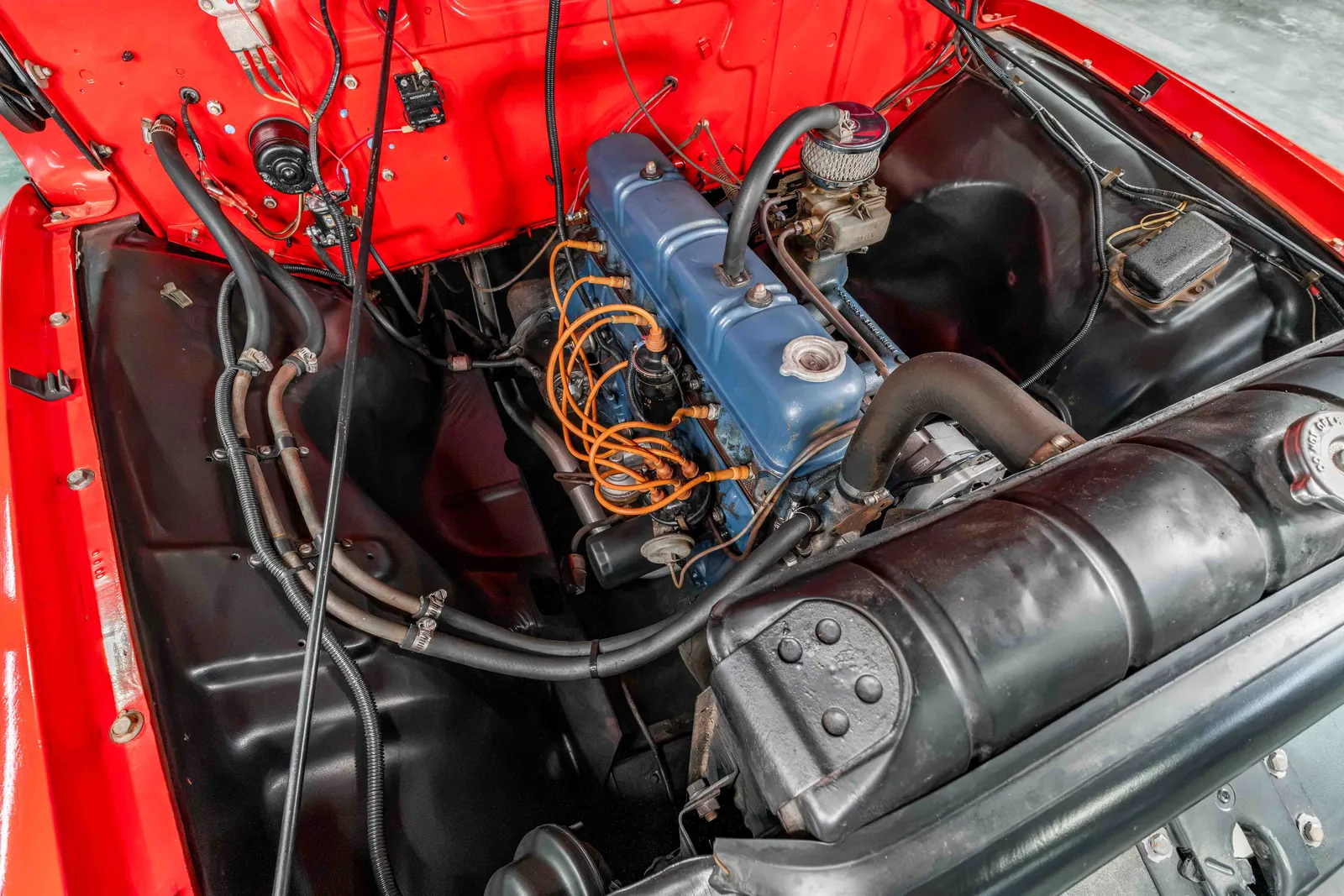 1955-Ford-F100-Red-F10D5R34267-41.jpg